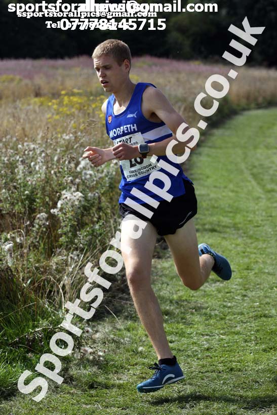 Senior mens and veteran relays, Sunderland Harriers Cross Country Relays, Farringdon, Sunderland . Photo: David T. Hewitson/Sports for All Pics